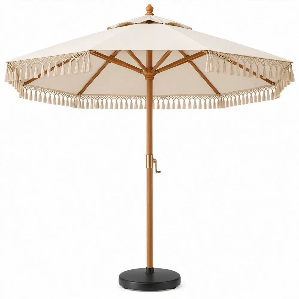 Achthoekige houten tuinparasol Ø300 x H250 cm met crèmekleurig polyester doek, franjes en zwarte voet